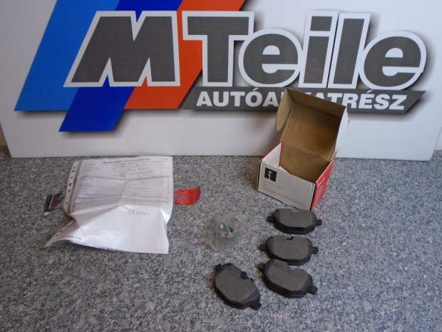 [utngyrtott J] BMW - Elsfkbett